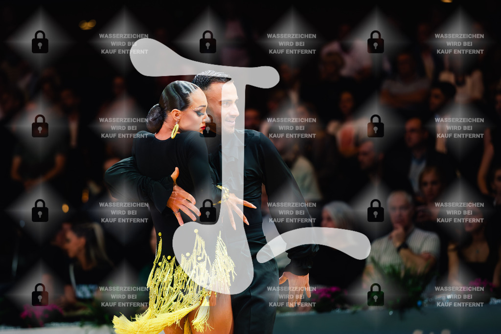 GOC 2025 - WDSF GrandSlam Latin 35-38th (208) Philip Andraus _ Ekaterina Tsvetkova (Germany)-2025-08-23-3377 | Webshop for digital downloads and prints of dance sport, event & show photographer Julian Link - Realisiert mit Pictrs.com