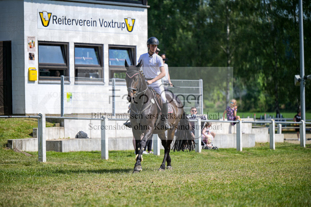 20230611-_DOS4246 | Entdecke hochwertige Reitturnierfotos von Foto Oger. Professionell, emotional und authentisch – jetzt Lieblingsmomente im Shop bestellen.Deutschlandweite Turnierfotografie. - Realisiert mit Pictrs.com