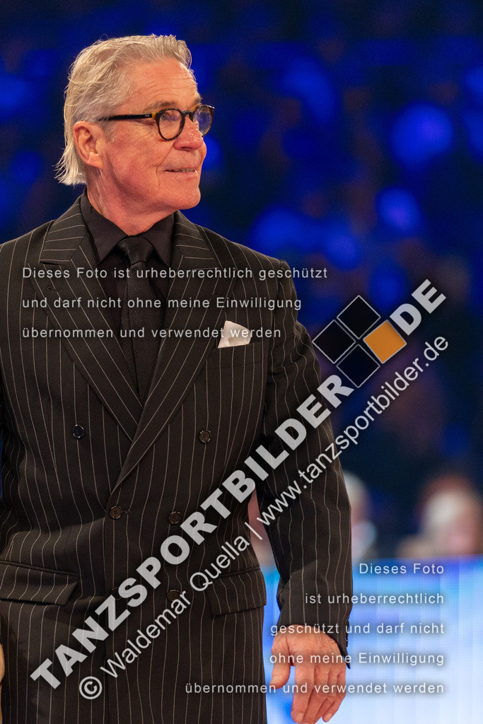 20231111-12237 | Hier finden Sie Tanz Bilder vom Latein und Standard Formationen tanzen. Sportbilder vom Tanzsport. Schöne Fotos und von Weltmeisterschaft, Europameisterschaft, Bundesliga, Regionalliga, Oberliga und Landesliga sowie von GOC Stuttgart, DanceComp, WM Bremen