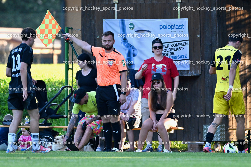 SV Arnoldstein vs. URC Thal Assling | Mirel Bajramovic Referee, #13 Philipp Perfler Thal Assling, #21 Michael Fellner SV Arnoldstein, SV Arnoldstein vs. URC Thal Assling, SV Arnoldstein vs. URC Thal Assling am 09.08.2025 in Arnoldstein (Waldparkstadion Arnoldstein), Austria, (Photo by Bernd Stefan)