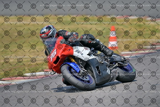 25bt04-1683 | markuskiefer.com - Realisiert mit Pictrs.com