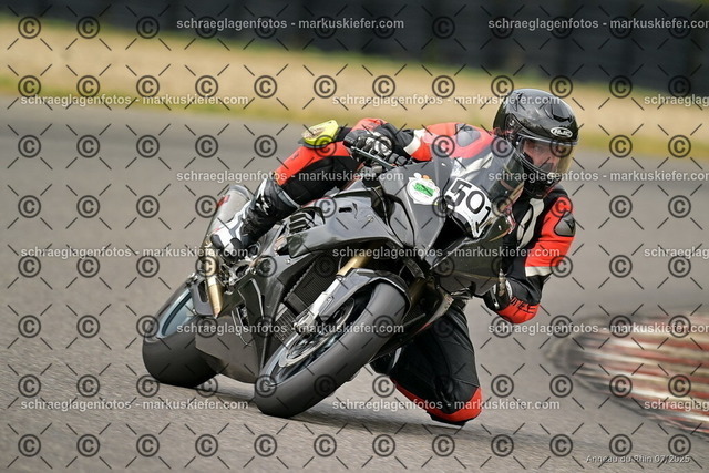 25bt05-1122 | markuskiefer.com - Realisiert mit Pictrs.com