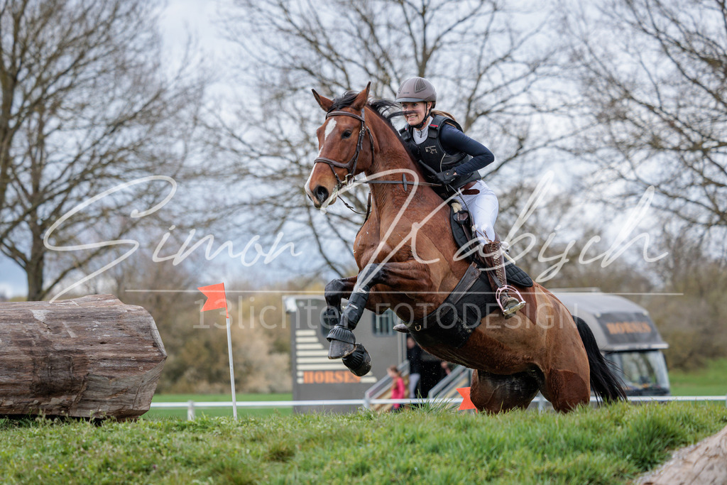 20260329-_3LI5643 | Tierfotografie Pferde, Hunde, Katzen, Haustiere.
Turnierfotografie Reitturniere, Reiten, Springreiten, Dressur in Hanau, dem Main-Kinzig-Kreis und dem Rhein-Main- Gebiet um Frankfurt