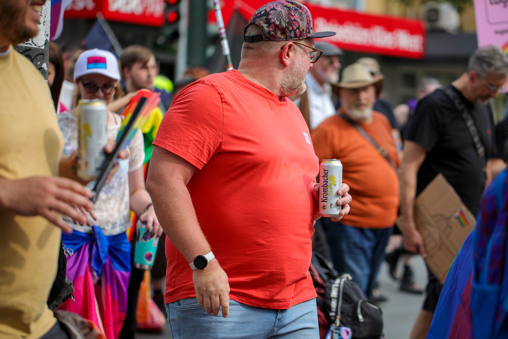 CSD_Moers_190725_042 | Bildergalerie von Sport-Ereignissen aber auch von weiteren spannenden Dingen - nicht nur vom Niederrhein. In Anlehnung an den bekannten Spruch von Hanns Dieter Hüsch heißt das Motto: "Niederrhein ist überall".  - Realisiert mit Pictrs.com