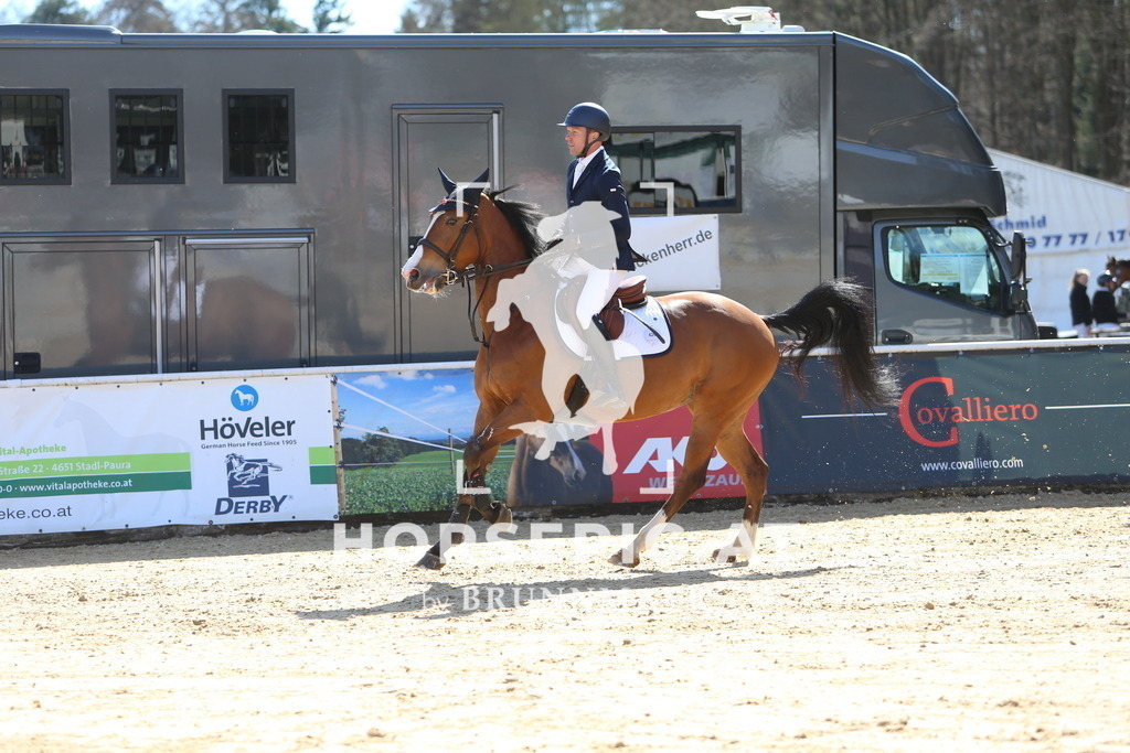 DL2Q4654 | Willkommen bei Brunnmayr - Design & Fotografie – Ihrem Spezialisten für Reitturniere und Pferdeveranstaltungen in Oberösterreich, Salzburg und Bayern! Seit über 17 Jahren sind wir leidenschaftlich dabei.