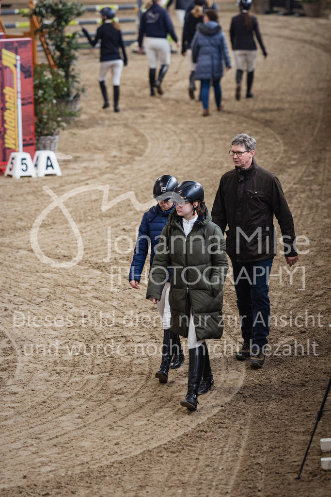 240317_Borgholzhausen_Team-Spr-591 | Deine schönsten Turniermomente als professionelle Fotos! Entdecke hochwertige Pferdesport-Fotografie im Online-Shop. Jetzt Fotos finden & bestellen!