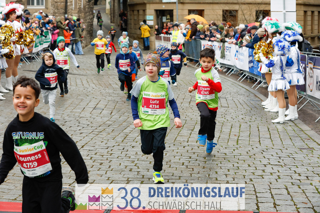 400m AOK Junior Cup | 3 Koenigslauf 2024 400m AOK Junior Cup - Realisiert mit Pictrs.com