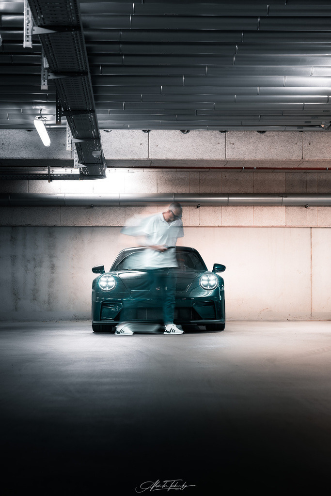 911 GT3 Touring Arlogrünmetallic | Entdecken Sie die faszinierende Welt von Alexander Tschuncky Arts: Kreative Fotografie, atemberaubende Automobilkunst und hochwertiger Bilderdruck. Lassen Sie sich inspirieren! - Realisiert mit Pictrs.com