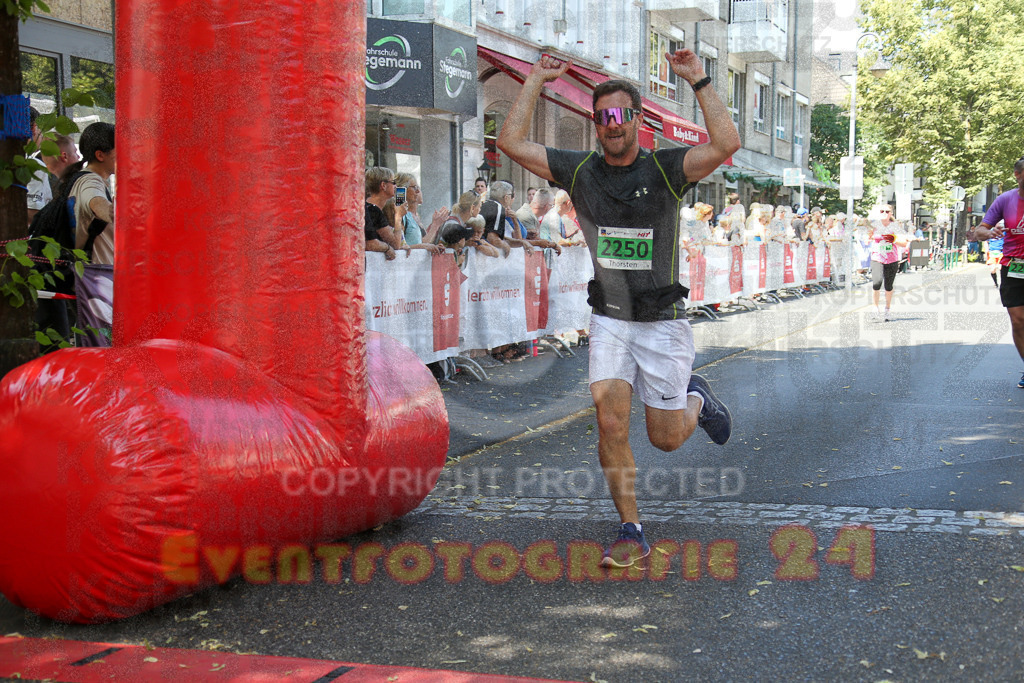 250621_1204_EX1_4776 | Sportfotografie im Rhein-Sieg Kreis, Köln, Bonn, NRW, Rheinland Pfalz, Hessen, etc. Unser Tätigkeitsfeld umfasst den Laufsport vom Volkslauf über den Marathon, Duathlon, Triathon bis zum Ultralauf wie Kölnpfad Ultra oder Schindertrail.