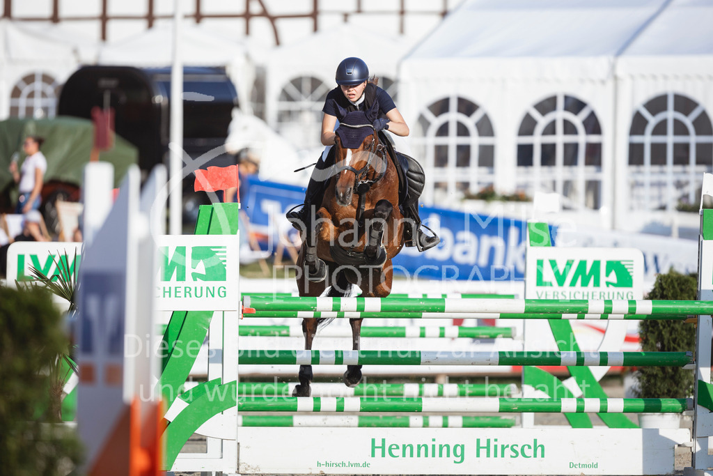 240711_BHO_M1-Spr-1-702 | Deine schönsten Turniermomente als professionelle Fotos! Entdecke hochwertige Pferdesport-Fotografie im Online-Shop. Jetzt Fotos finden & bestellen!