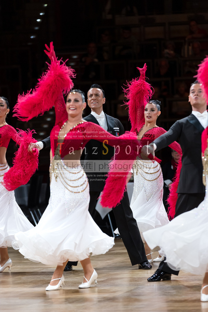 20241109_DM-Formationen_Vorrunde_2328 | Tanzsportbilder, Standardtanz, Lateintanz, WDSF, DTV, LTVB, dancecomp, goc, hessen tanzt, blaues band der spree, walzer, tango, wiener walzer, slowfox, quickstepp, samba, rumba, cha-cha-cha, paso doble. jive, hd-kroft photography, turniertanzsport