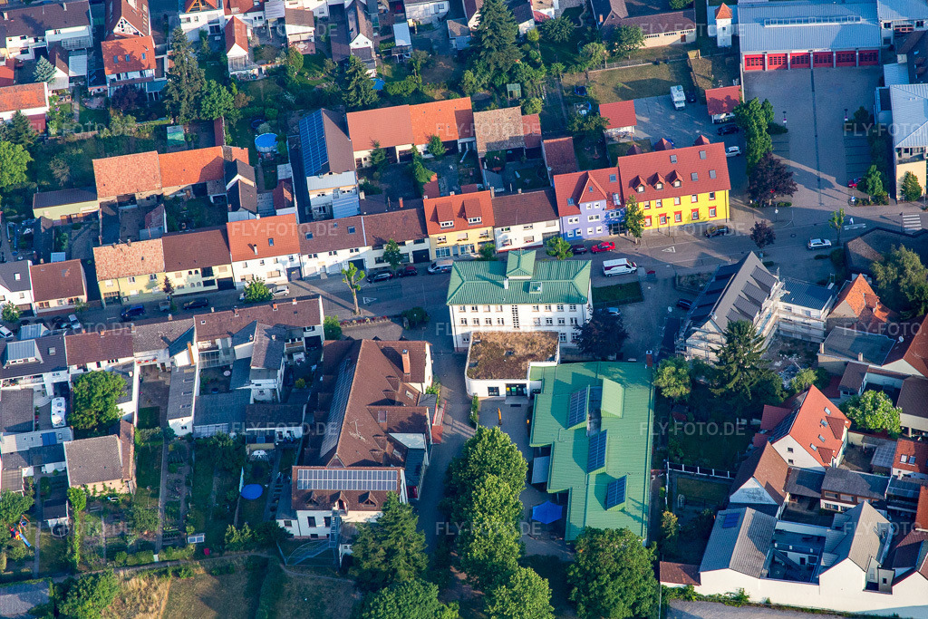 Luftbild: Caritasverband e.V. im Ortsteil Wiesental in Waghäusel im Bundesland Baden-Württemberg in Deutschland. – Foto: IMG_080512.jpg vom 12.06.2015 durch Werner Riehm/FLY-FOTO.de – Auflösung des Originals: 4936 x 3291 px – Zustimmung erforderlich: flockler