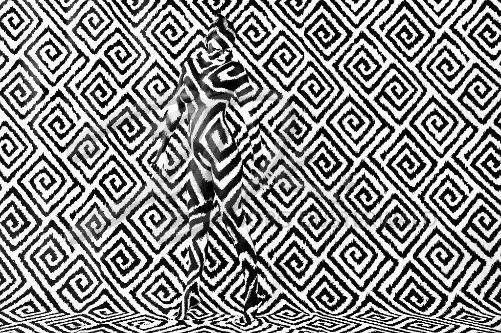 Bodypainting-GRAPHIC_9570a2 | #009 | Modell: Katey | Foto: Uwe Schmida - Realisiert mit Pictrs.com