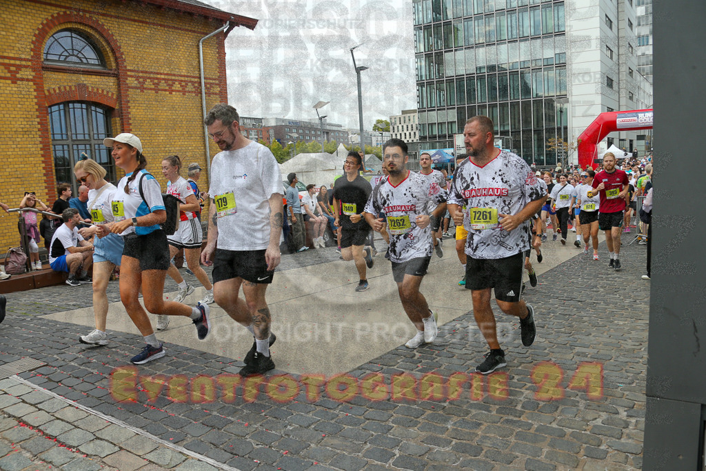 250920_1301_EX1_3871 | Sportfotografie im Rhein-Sieg Kreis, Köln, Bonn, NRW, Rheinland Pfalz, Hessen, etc. Unser Tätigkeitsfeld umfasst den Laufsport vom Volkslauf über den Marathon, Duathlon, Triathon bis zum Ultralauf wie Kölnpfad Ultra oder Schindertrail.