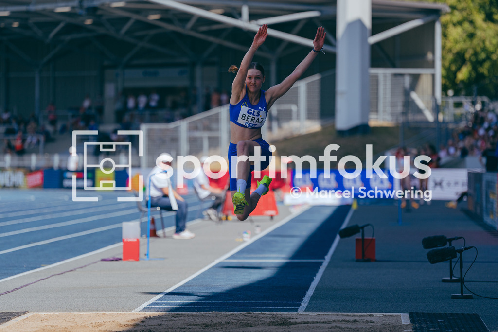 Deutsche Meisterschaften der Frauen und Männer 2026 | Carina Beraz, LAC Quelle Fürth, Dreisprung, Deutsche Meisterschaften der Frauen und Männer 2026, Lohrheidestadion Bochum-Wattenscheid, 25.07.2026. Foto: Marcel Schwering / sportimfokus - Realisiert mit Pictrs.com
