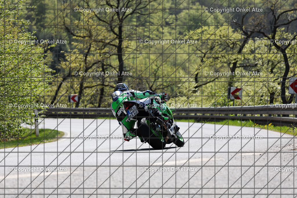 IMG_7014 | Fotograf am Kyffhäuser. Onkel Atze. Kyffhäuser Rennstrecke. Café36. Motorsportfotografie. - Realisiert mit Pictrs.com