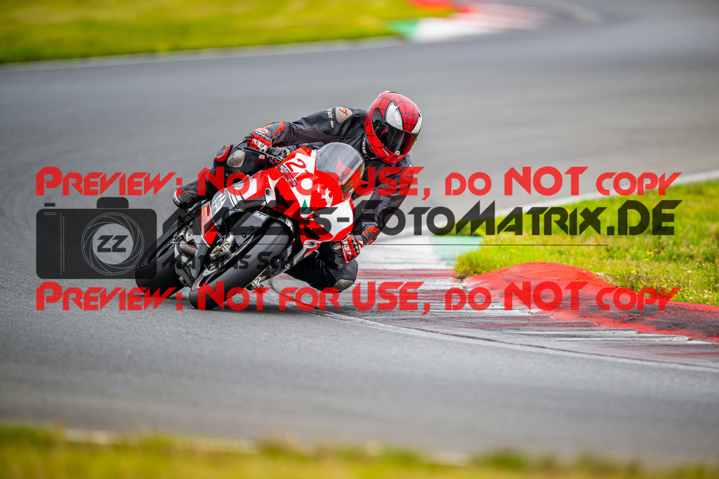 MaZZes_FotoMatrix_240724_6007705_7260 | ROT