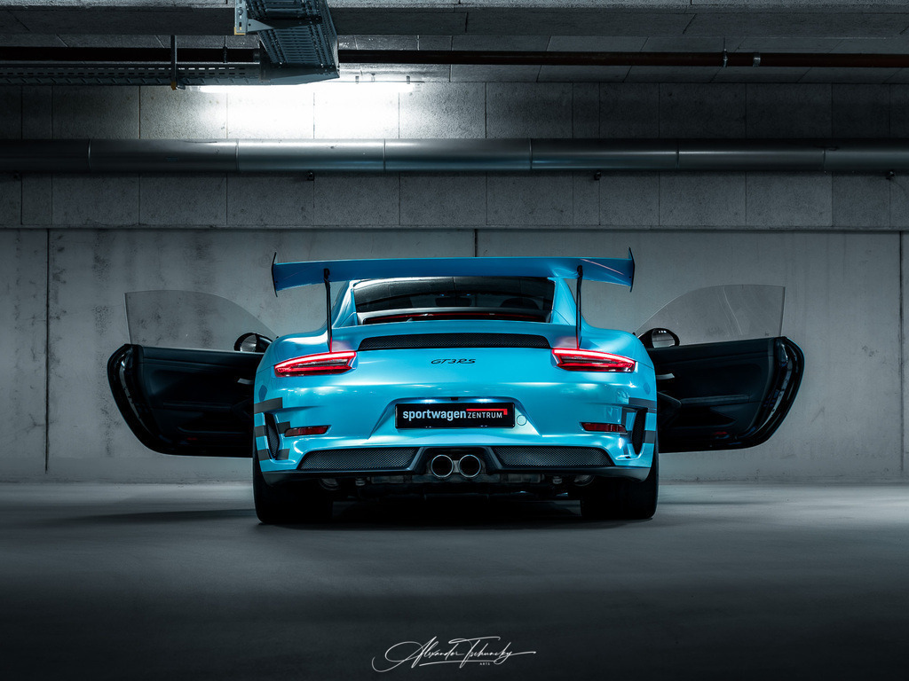 R6AT0467 _Alexander Tschuncky | Entdecken Sie die faszinierende Welt von Alexander Tschuncky Arts: Kreative Fotografie, atemberaubende Automobilkunst und hochwertiger Bilderdruck. Lassen Sie sich inspirieren! - Realisiert mit Pictrs.com