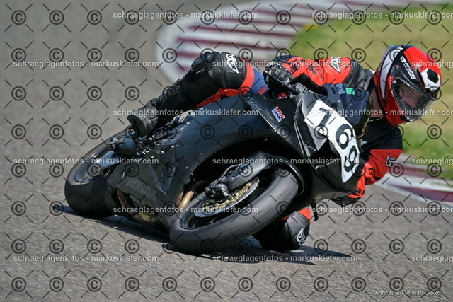 26BT02-1670 | markuskiefer.com - Realisiert mit Pictrs.com