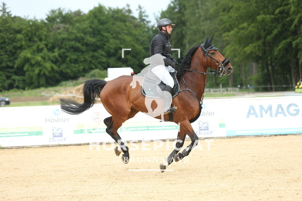 DL2Q3897 | Willkommen bei Brunnmayr - Design & Fotografie – Ihrem Spezialisten für Reitturniere und Pferdeveranstaltungen in Oberösterreich, Salzburg und Bayern! Seit über 17 Jahren sind wir leidenschaftlich dabei.