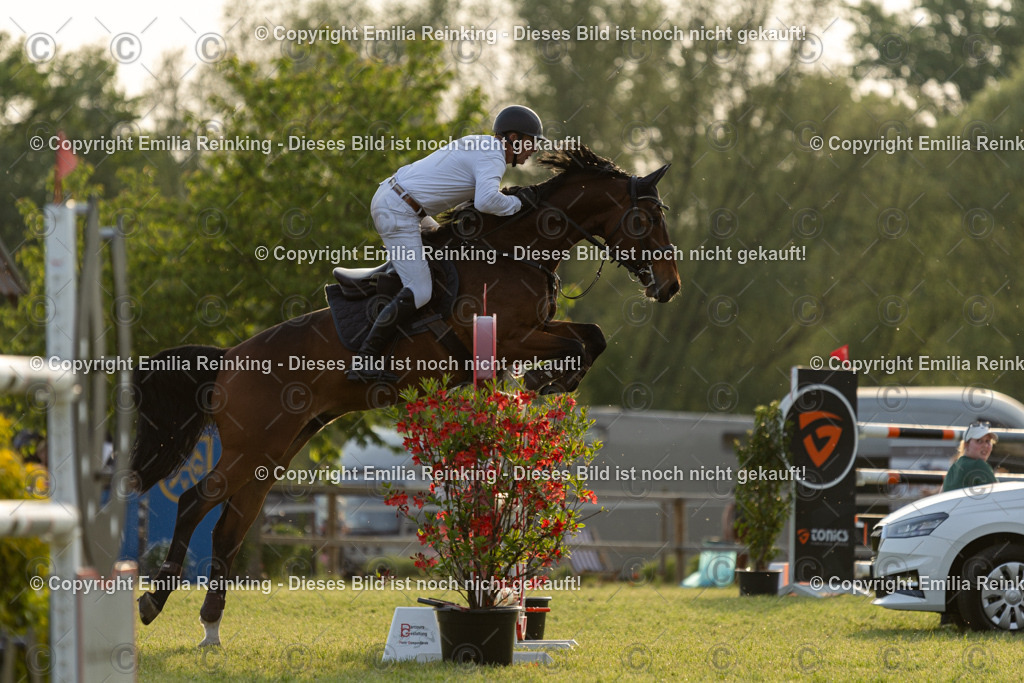 CL5A1435 | Emilia Reinking Fotografie - Realisiert mit Pictrs.com