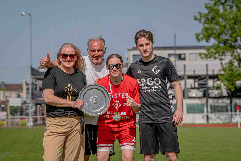Fußball I C-Juniorinnen I Saison 2025-2026 I OSC U15 - Eltern und Geschwister I 11897 | jns.sportfotos - Realisiert mit Pictrs.com