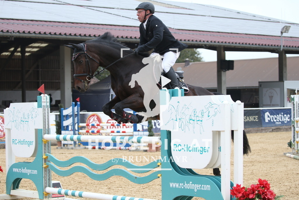 DL2Q4030 | Willkommen bei Brunnmayr - Design & Fotografie – Ihrem Spezialisten für Reitturniere und Pferdeveranstaltungen in Oberösterreich, Salzburg und Bayern! Seit über 17 Jahren sind wir leidenschaftlich dabei.