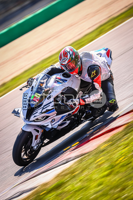 0988-240901_EL-026_988 | Deine Full-Service-Agentur für ✔️Videoproduktionen und ✔️Motorsportfotografie Jetzt Angebot anfragen!