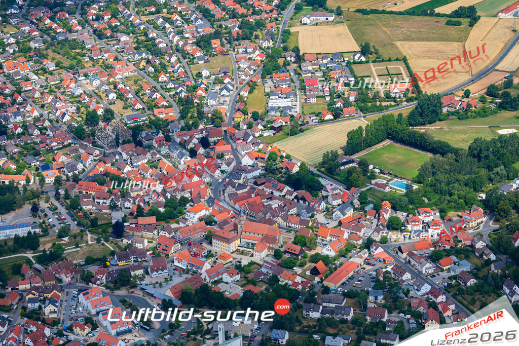 Das Luftbild der Stadt Neuenkirchen am Brand wurde 2019 vom Flugzeug heraus erstellt (keine Drohne) Aufnahmehöhe ca.400 Meter- hohe Auflösung- beste Druck-Qualität garantiert!