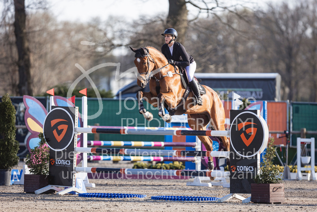 250408_Mühlen_SprPf-M-516 | Deine schönsten Turniermomente als professionelle Fotos! Entdecke hochwertige Pferdesport-Fotografie im Online-Shop. Jetzt Fotos finden & bestellen!
