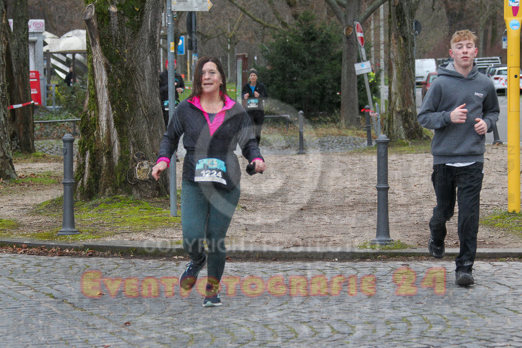 231231_1022_EV4_8580 | Sportfotografie im Rhein-Sieg Kreis, Köln, Bonn, NRW, Rheinland Pfalz, Hessen, etc. Unser Tätigkeitsfeld umfasst den Laufsport vom Volkslauf über den Marathon, Duathlon, Triathon bis zum Ultralauf wie Kölnpfad Ultra oder Schindertrail.