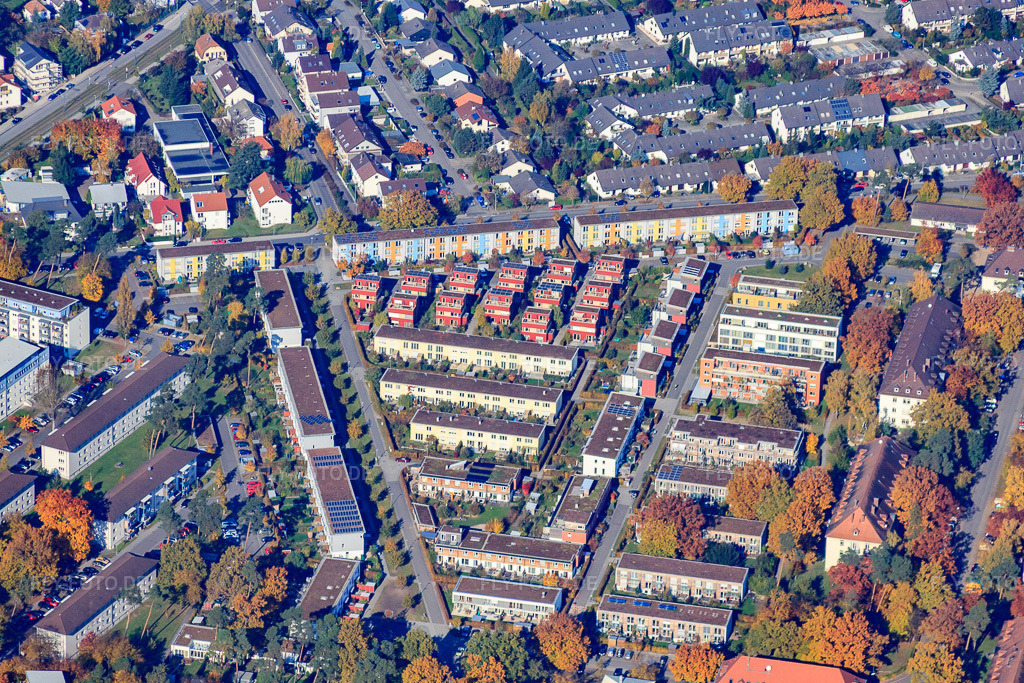 Luftbild: Ortsansicht im Ortsteil Nordstadt in Karlsruhe im Bundesland Baden-Württemberg in Deutschland. Foto: IMG_35185.jpg vom 31.10.2010 durch Werner Riehm/FLY-FOTO.de