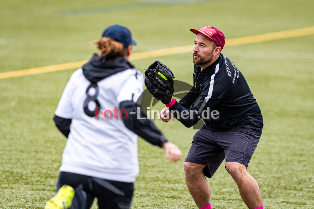 Stadtmeisterschaft Baseball Penzberg | Stadtmeisterschaft Baseball Penzberg, Stadtmeisterschaft Baseball Penzberg, 20240615,,2024-06-15 in Penzberg (Nonnenwaldstadion)Copyright: WolfgangxLindner www.foto-lindner.de