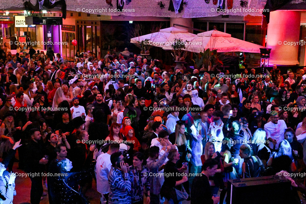 Plus City_ Halloween Party_ 31.10.2024-43 | 31.10.2024, Plus City, Pasching, AUT, Plus City, Halloween Party, im Bild ©Harald Dostal / fodo.media