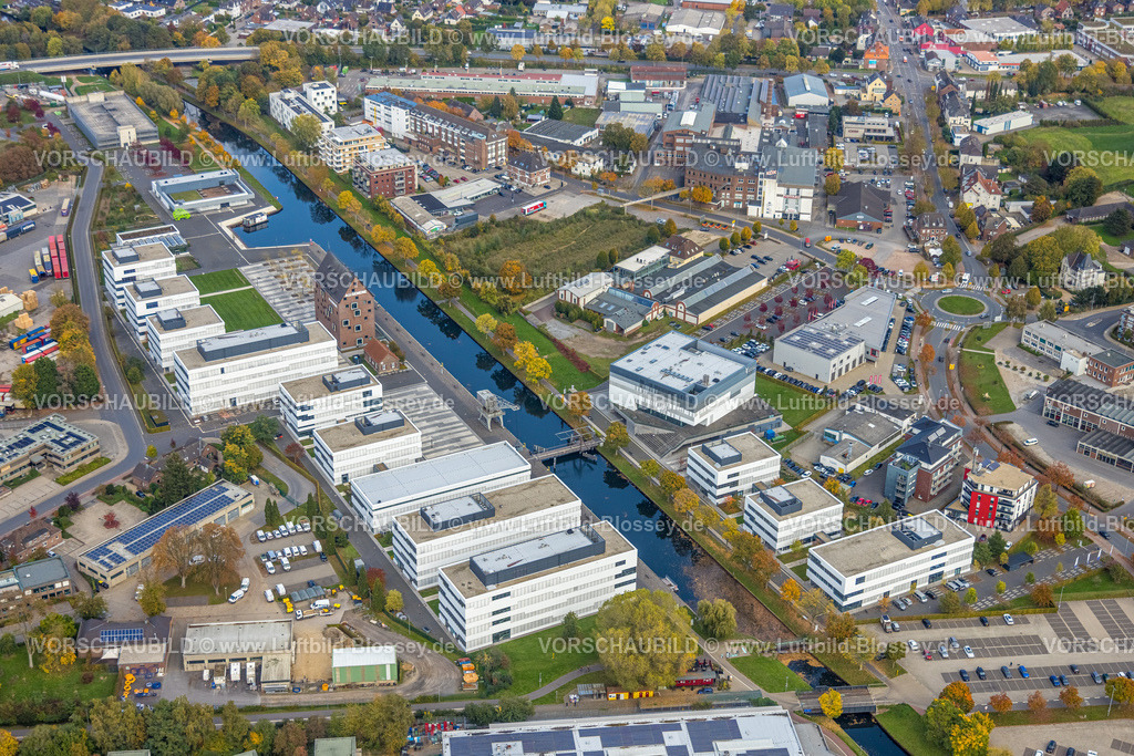 Kleve251005716 | Luftbild, Spoykanal und Hochschule Rhein-Waal Campus Kleve, Neue Werft, Wissensspeicher Bibliothek Hochschule, Kellen, Kleve, Niederrhein, Nordrhein-Westfalen, Deutschland