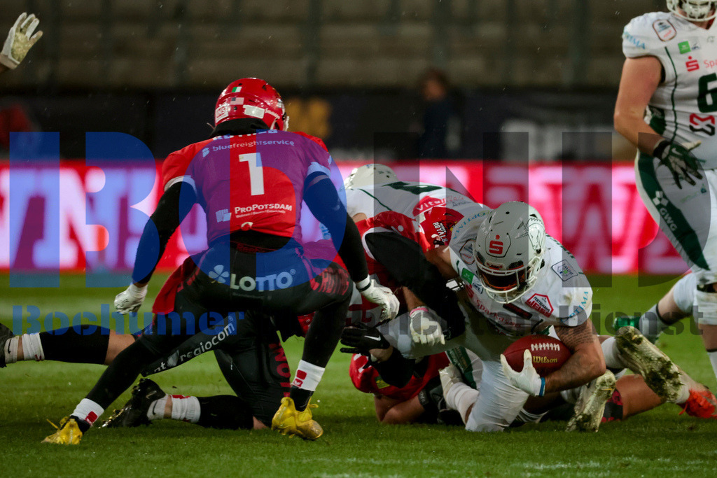  14.10.2023 - 
 | Sebastian Sendlak / Bochumer Nachrichtendienst (BOND) - GFL-Bowl 2023: Schwaebisch Hall Unicorns vs. Potsdam Royals - Realisiert mit Pictrs.com