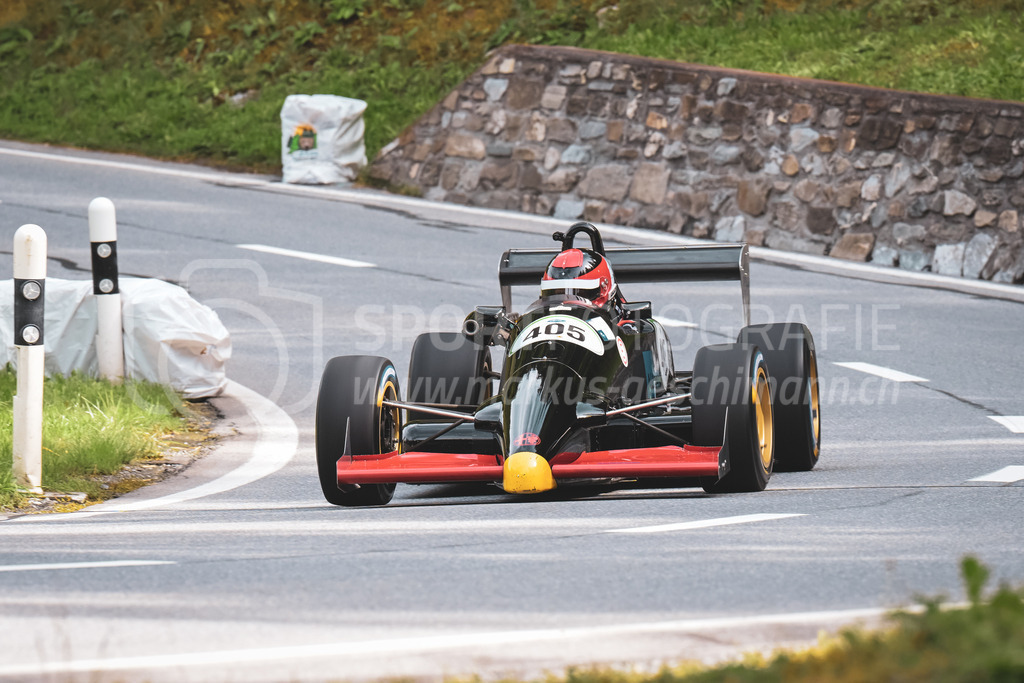 21. Arosa ClassicCar 2025 - 7. =September= 2025 | Marcel Bernet aus Zürich (SUI) in einem Reynard Alfa Nova Formula 3 8 aus dem Jahre 1989 mit Startnummer 405 am Arosa ClassicCar 2025 in der Kategorie Competition Formula..@arosaclassiccar, @arosa.official, #arosaclassiccar, #arosa, #76curves, #classiccarBild: Sportfotografie Markus Aeschimann | www.markus-aeschimann.ch - Realisiert mit Pictrs.com