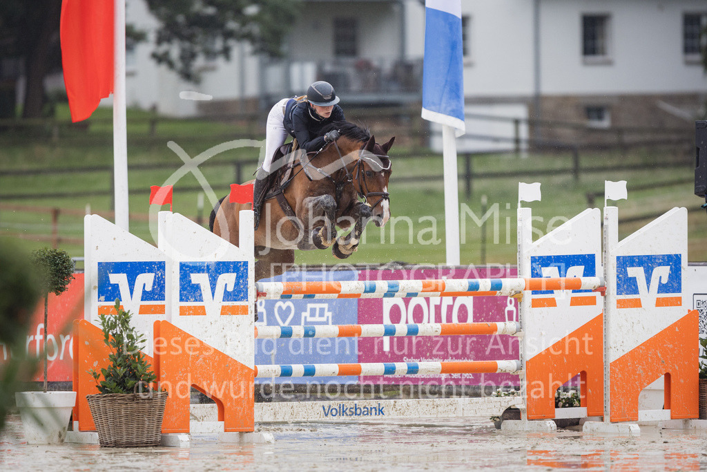 230727_BHO_M1-Spr_2-523 | Deine schönsten Turniermomente als professionelle Fotos! Entdecke hochwertige Pferdesport-Fotografie im Online-Shop. Jetzt Fotos finden & bestellen!