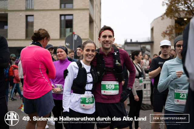 Süderelbe Halbmarathon 2025 I 09.11.2025 I Fotograf_DerSportfotograf.I 00264 | Der Sportfotograf. - Realisiert mit Pictrs.com