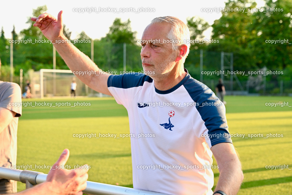 SAK vs. SV Dellach Gail 17.6.2023 | Headcoach SAK Peter Hrstic