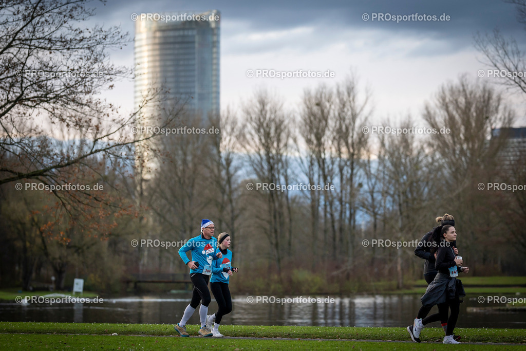 Bonner Nikolauslauf in Bonn, 08.12.2024 | Impressionen vom Bonner Nikolauslauf am 08.12.2024 in Bonn (Freizeitpark Rheinaue). Foto: BEAUTIFUL SPORTS/Axel Kohring