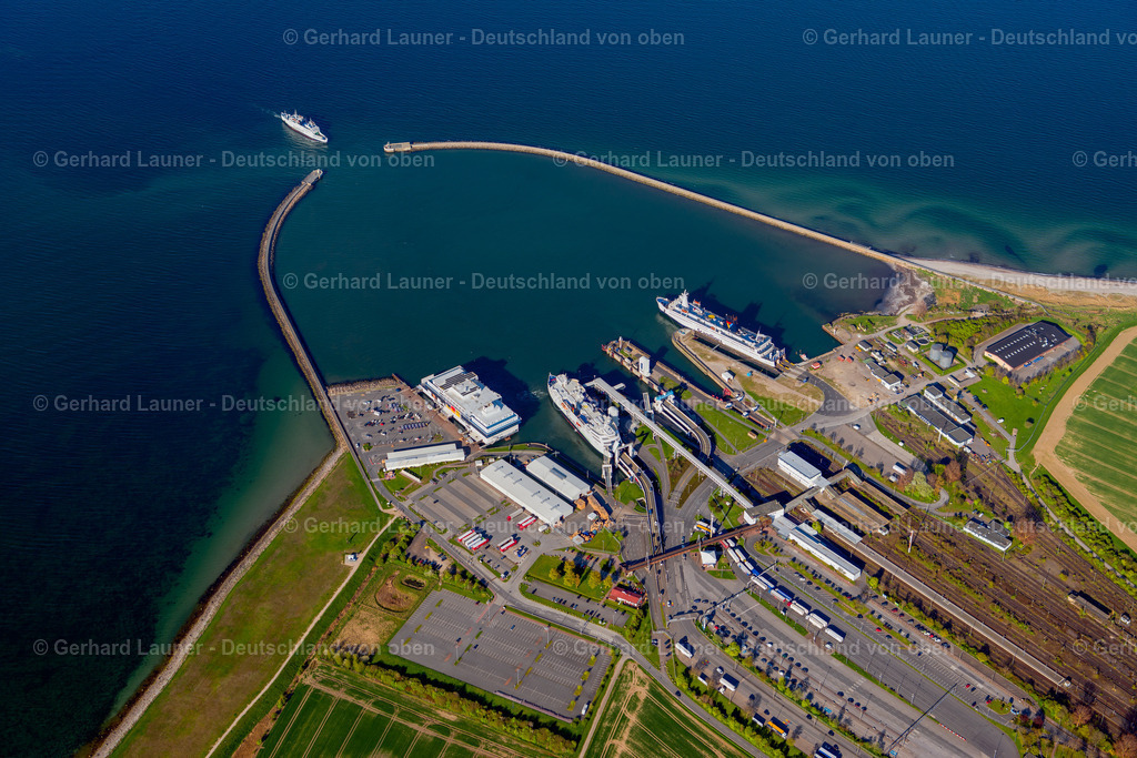 3802131 | Fährhafen und Bahnhof Puttgarden, Fehmarn