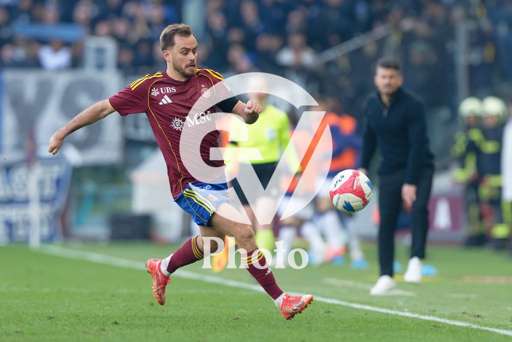 Brack Super League - Servette FC v FC Zurich | Timothe Cognat (8 Servette FC) in action (close up)  during the Brack Super League match between Servette FC and FC Zurich at Stade de Geneve in Geneva, Switzerland