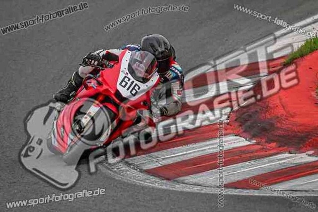 pubi1869 | Professionelle Fotos von Sportveranstaltungen, aber auch Hochzeiten und anderen Events. - Realisiert mit Pictrs.com