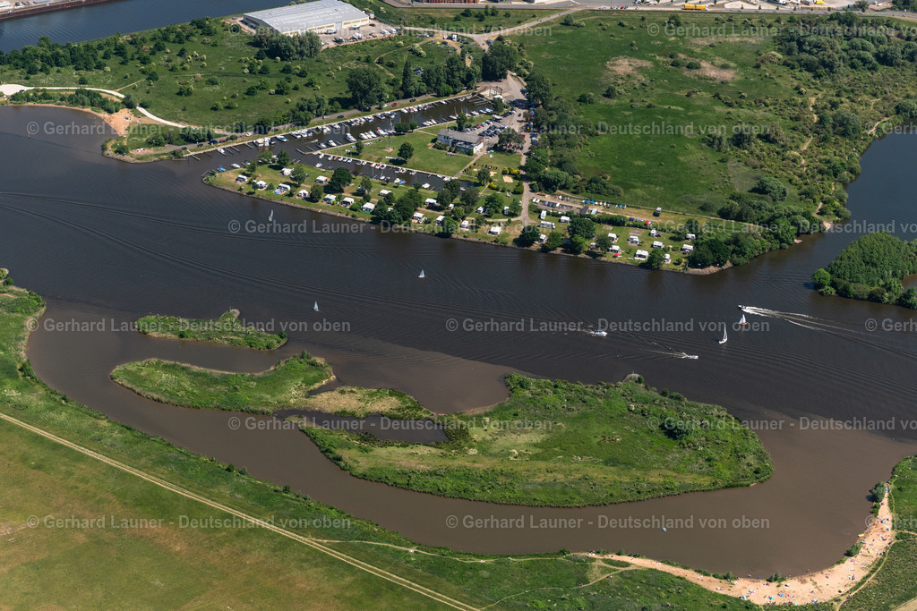 4029509 | BREMEN 01.06.2020 Uferbereiche an der Weser im Ortsteil Hemelingen in Bremen. // Shore areas on the Weser in the district of Hemelingen in Bremen. Foto: Gerhard Launer
