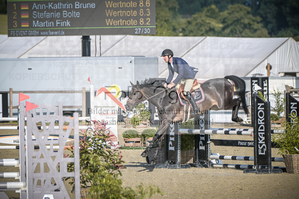 DOS_8963 | Entdecke hochwertige Reitturnierfotos von Foto Oger. Professionell, emotional und authentisch – jetzt Lieblingsmomente im Shop bestellen.Deutschlandweite Turnierfotografie. - Realisiert mit Pictrs.com