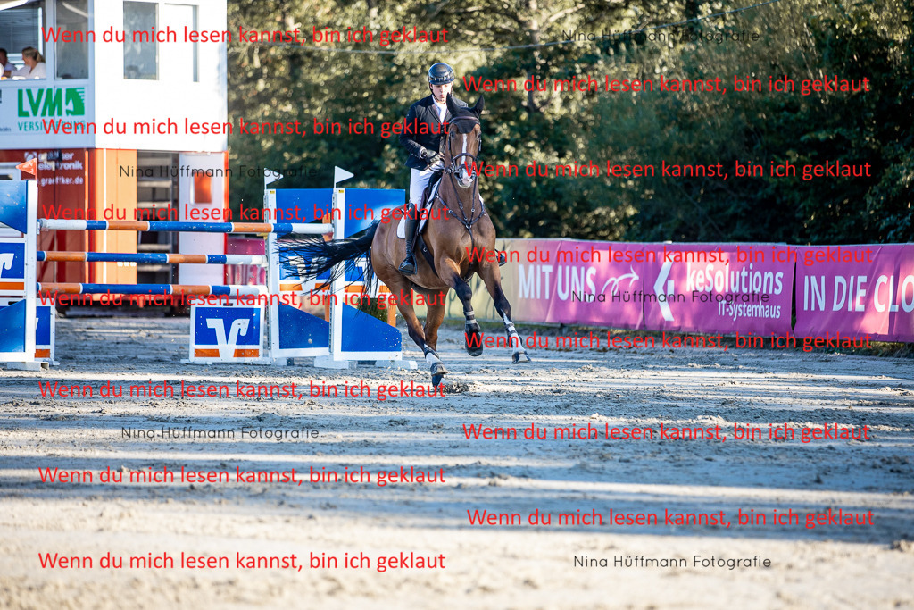 BK1A8444 | Turnierbilder Turnierfotos Nina Hüffmann Turnierfotografie Pferdefotografie Tierzeichnung Haustierzeichnung Pferdezeichnung Hundezeichnung Videograf  - Realisiert mit Pictrs.com
