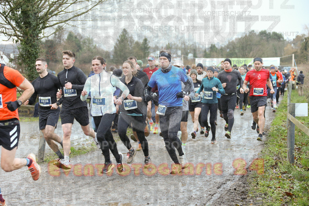 241208_0926_EX1_3659 | Sportfotografie im Rhein-Sieg Kreis, Köln, Bonn, NRW, Rheinland Pfalz, Hessen, etc. Unser Tätigkeitsfeld umfasst den Laufsport vom Volkslauf über den Marathon, Duathlon, Triathon bis zum Ultralauf wie Kölnpfad Ultra oder Schindertrail.