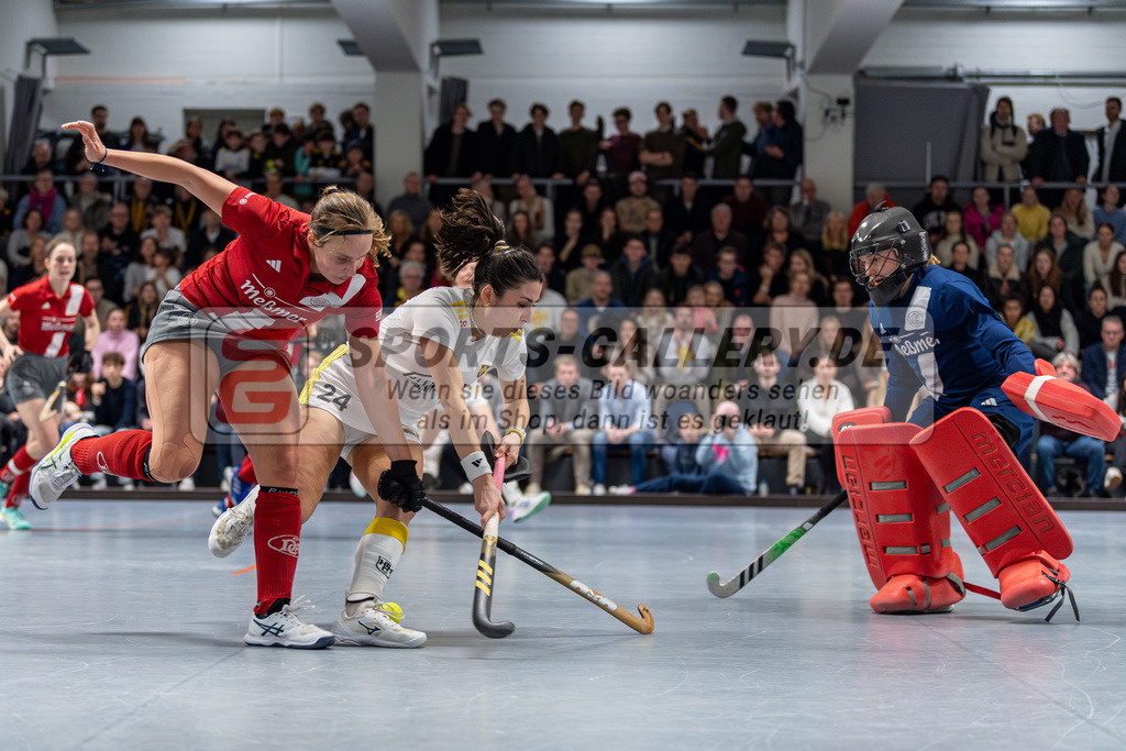 SM_2024-12-20-D85_-616 | 1.Bundesliga Hallenhockey  (W) DCADA - HTHC / 6:5 (3:3)