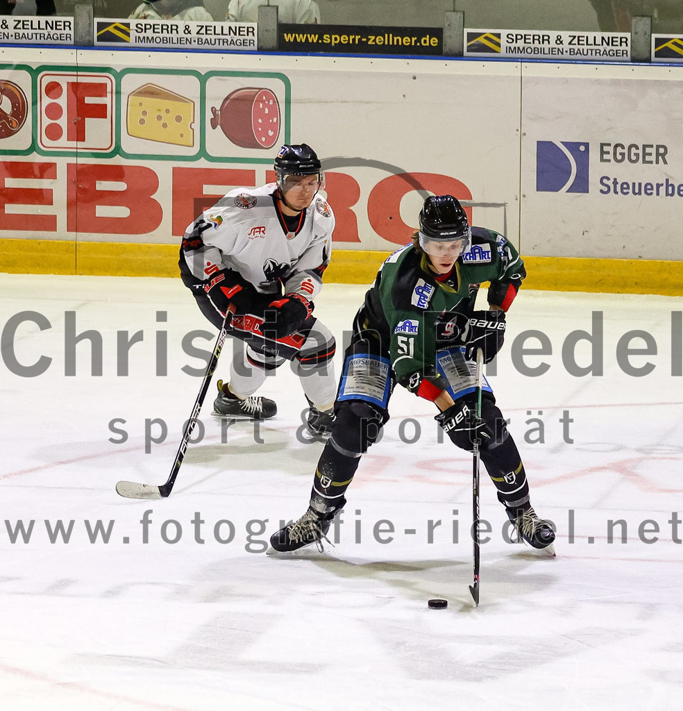 2022-09-30_038_TSV_Erding_gegen_EV_Dingolfing | Erding, Deutschland, 30.09.2022:
Eishockey, Bayernliga 2022 / 2023, Testspiel, TSV Erding gegen EV Dingolfing, Endergebnis: 3:4

Ryan Murphy (Erding Gladiators, #51)

Foto: Christian Riedel / fotografie-riedel.net